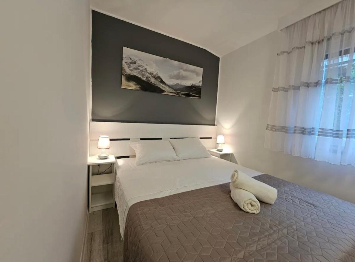 Apartment Apartmani Central